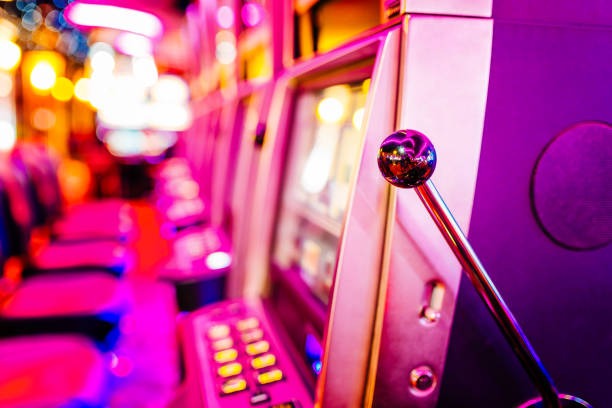 Adventures Beyond Wonderland slot game interface showing fantasy-themed reels and colorful symbols on mpo121 mobile screen